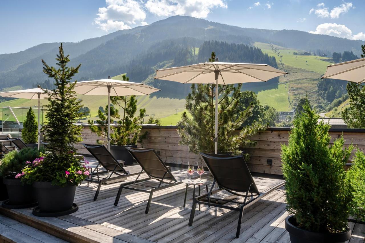 Hotel Das Zwoelferhaus Saalbach-Hinterglemm Kültér fotó