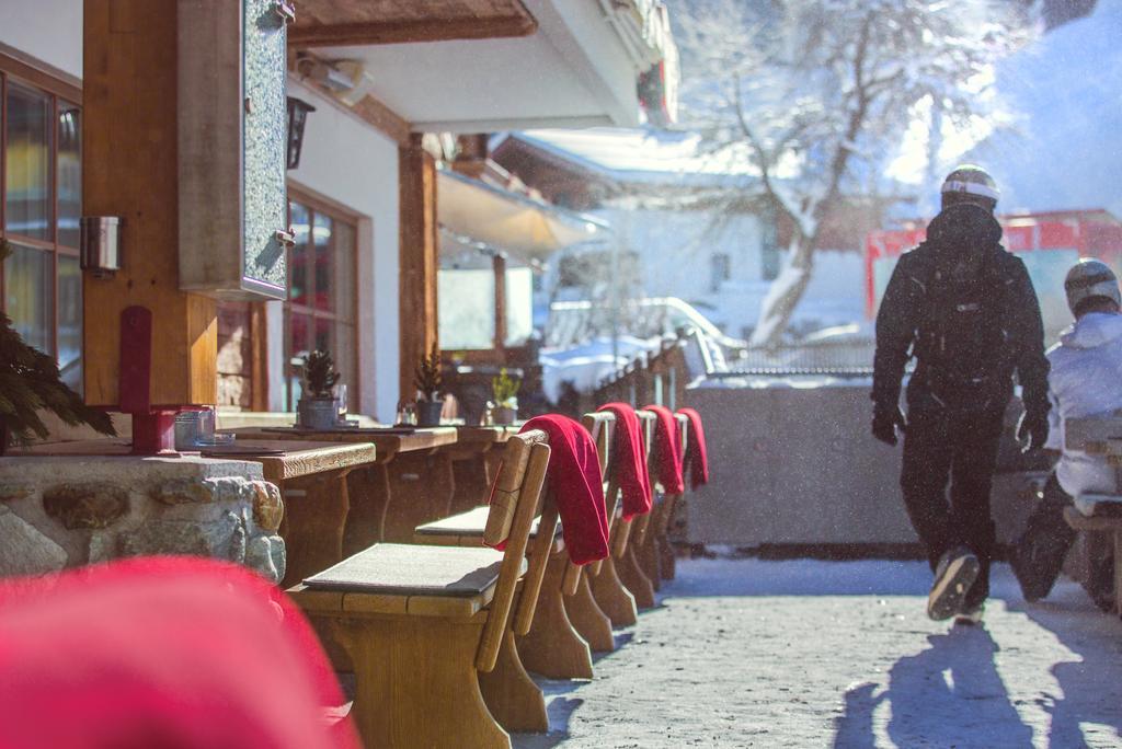 Hotel Das Zwoelferhaus Saalbach-Hinterglemm Kültér fotó