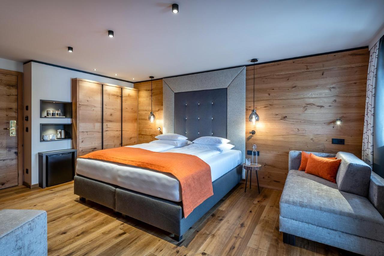 Hotel Das Zwoelferhaus Saalbach-Hinterglemm Kültér fotó