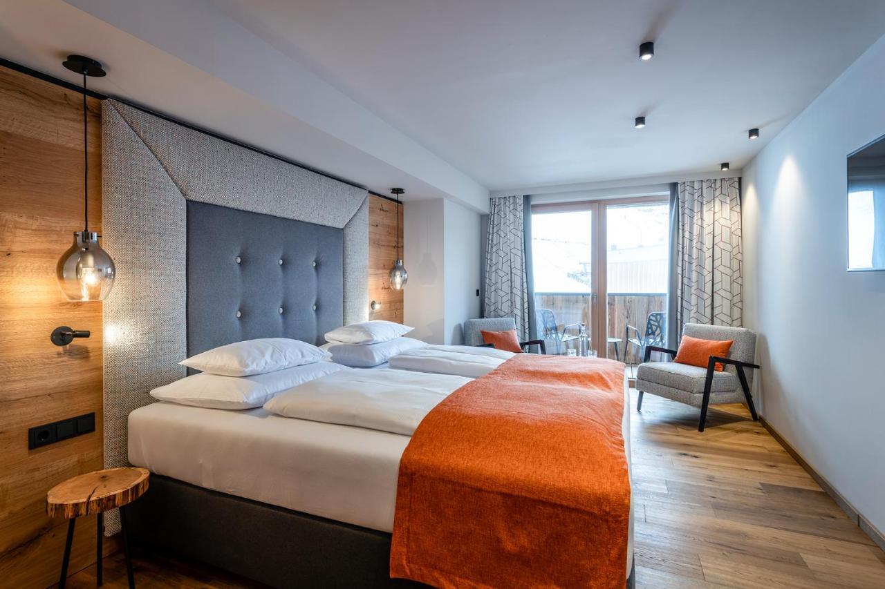 Hotel Das Zwoelferhaus Saalbach-Hinterglemm Kültér fotó