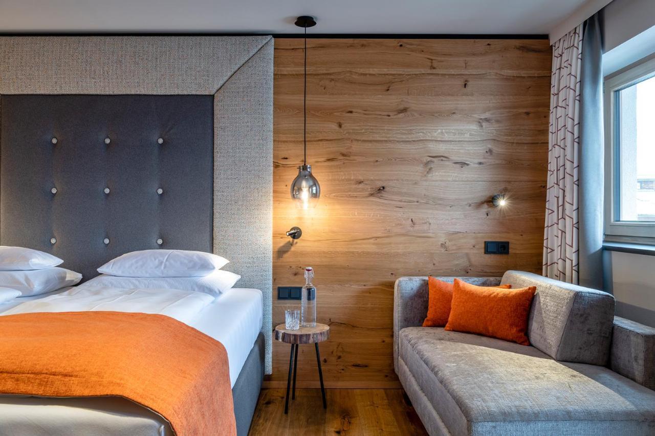 Hotel Das Zwoelferhaus Saalbach-Hinterglemm Kültér fotó