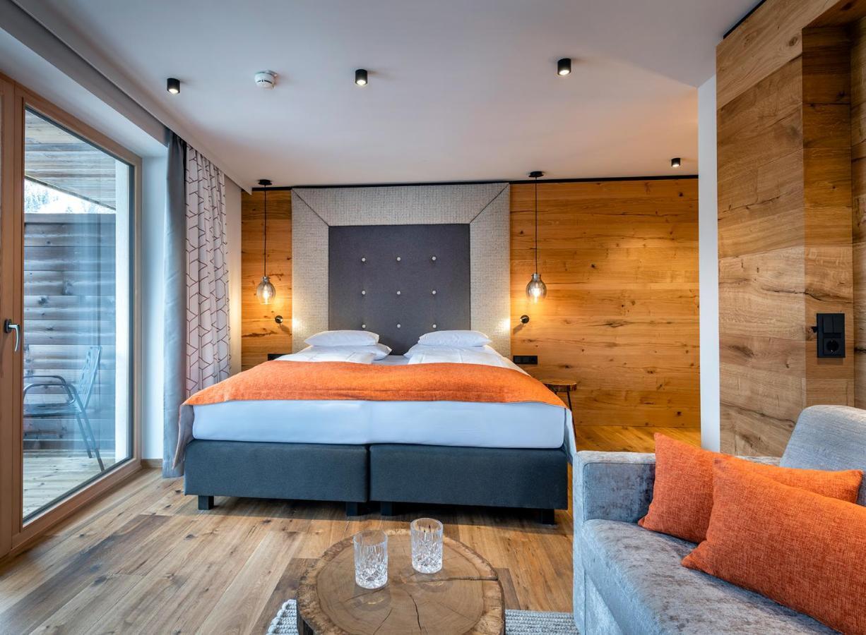 Hotel Das Zwoelferhaus Saalbach-Hinterglemm Kültér fotó